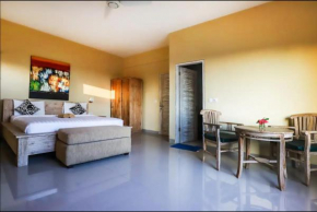 Utu Ubud Apartments/ 3rd floor: Modern Studio in Most Center